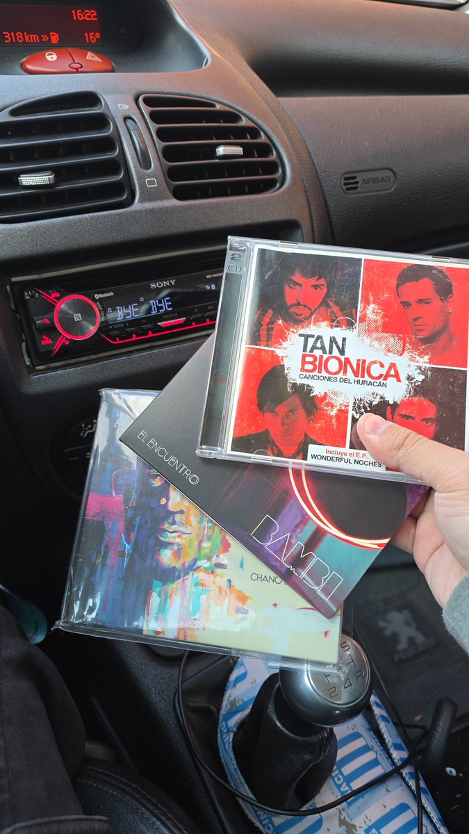 then_is_angel's tweet photo. Podran? 
#tanbionica #chanotb #bambitb https://t.co/k6cr33CDUQ