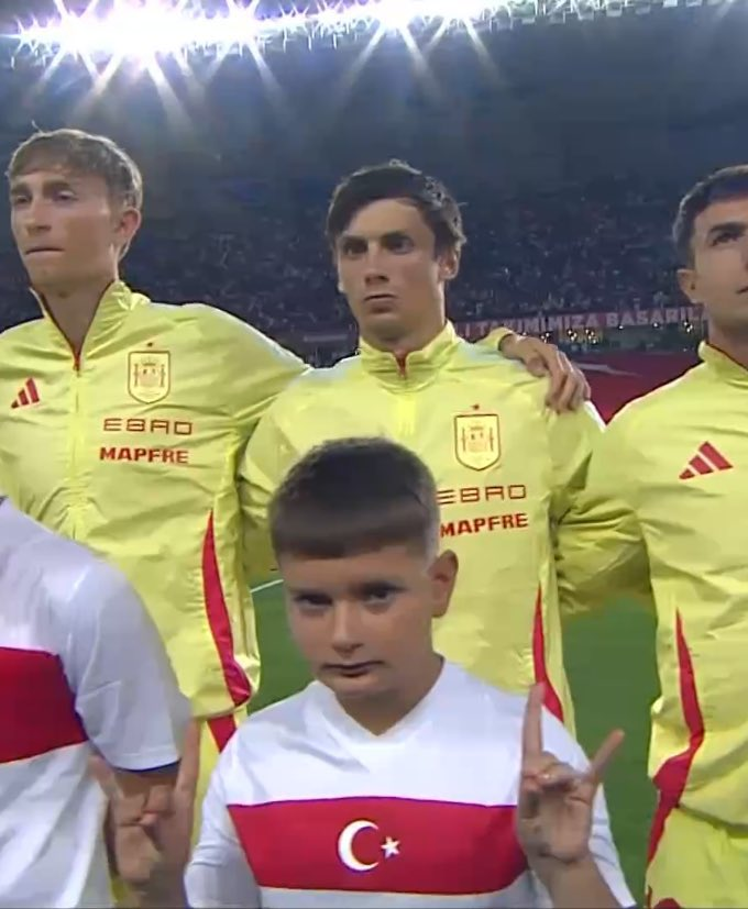 militarturk's tweet image. Gecenin tek ve en güzel karesi bu!