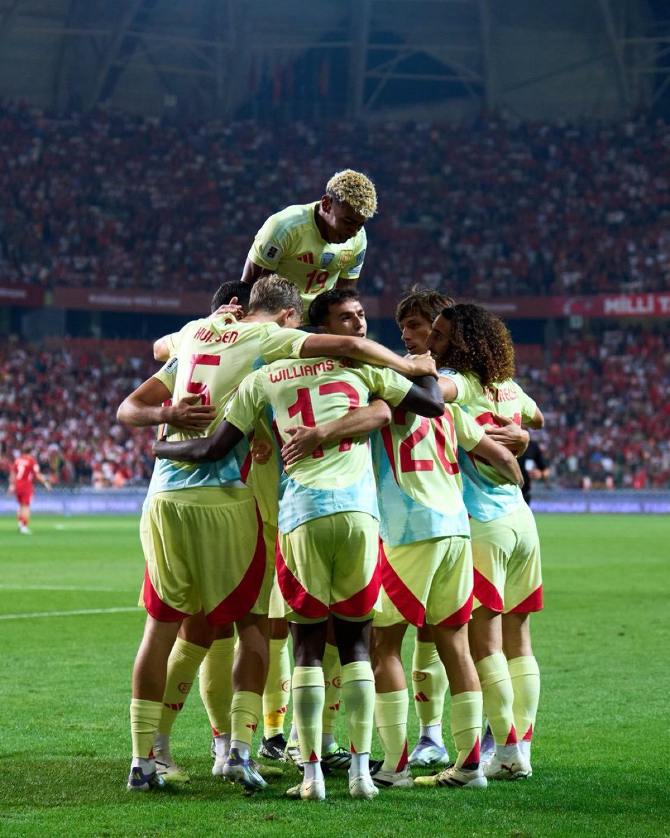 Mayores goleadas a domicilio de la historia de la Selección Española:

San Marino 0-6 España (31/03/99)
San Marino 0-6 España (12/10/05)
Azerbaiyán 0-6 España (09/06/09)
Turquía 0-6 España (07/09/25)
Georgia 1-7 España (08/09/23)
Liechtenstein 0-8 España (05/09/17)

<a href="/carrusel/">Carrusel Deportivo</a>