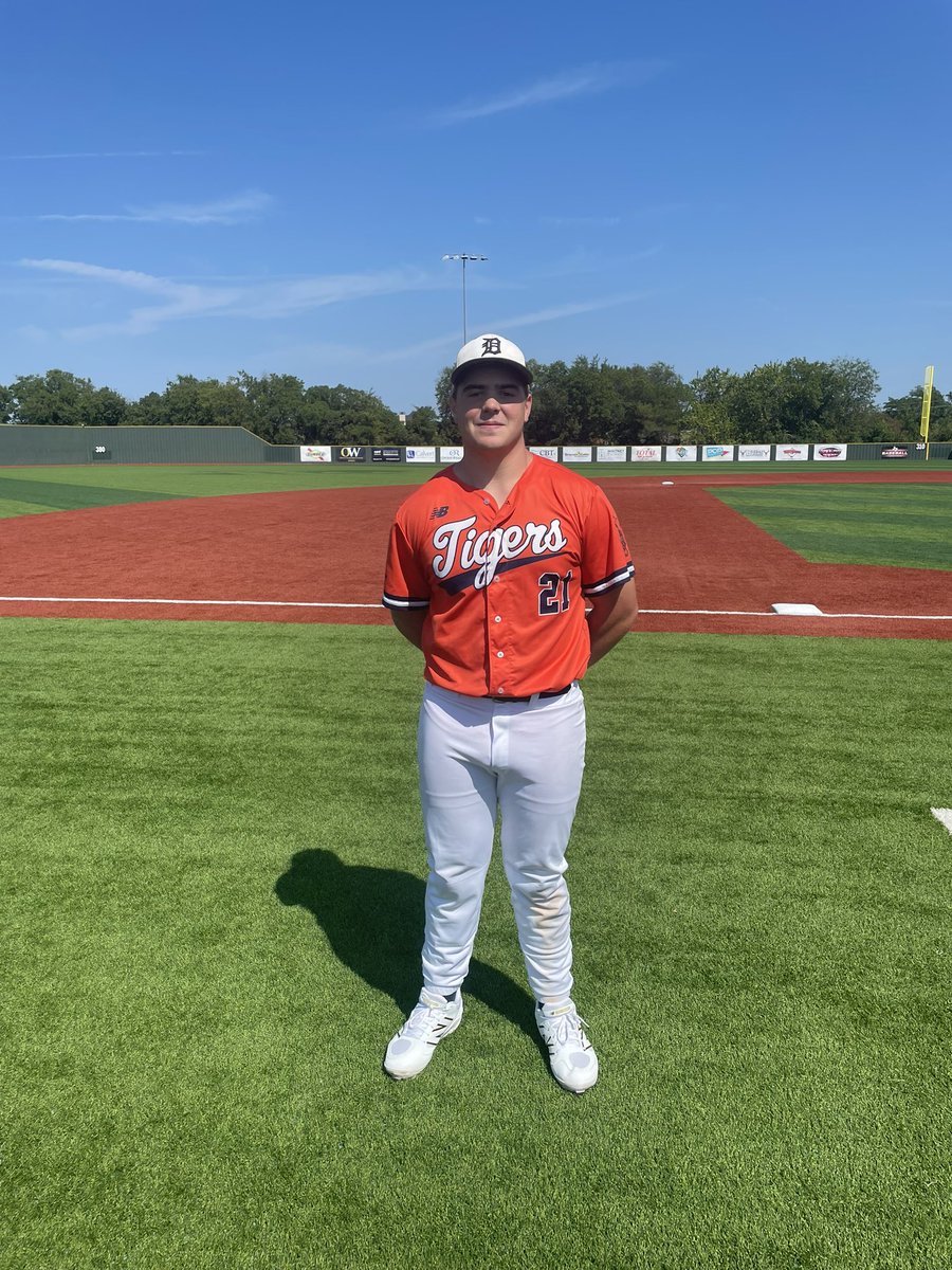 #DFWFallLeague Week 1 F: <a href="/DTigerBaseball/">Dallas Tigers</a> NE Orange 18U 6
17U National Baseball Academy TX 2
PoG: <a href="/maxcmoss/">Max moss</a> 2-3, 2 2B, 2 RBI