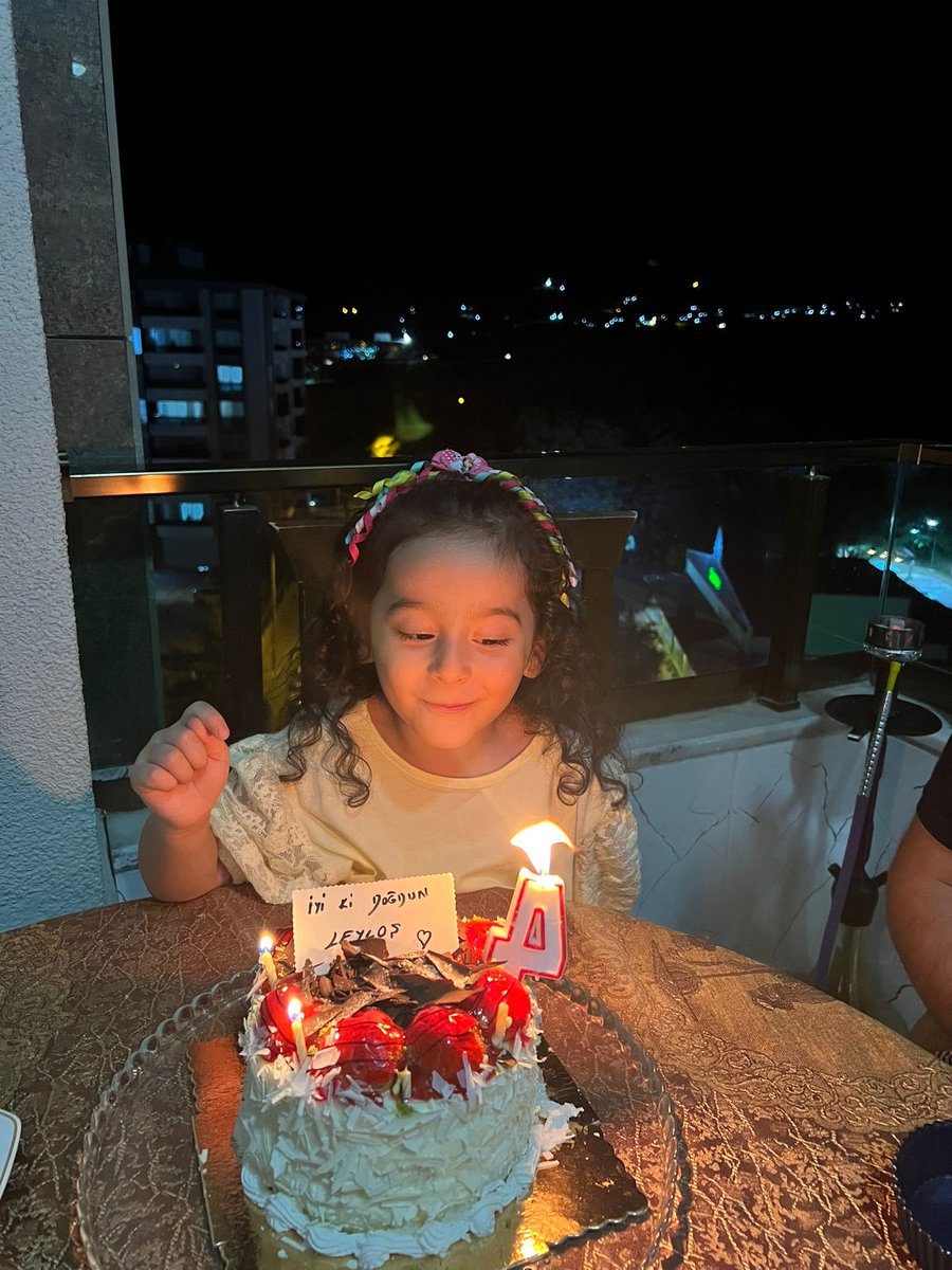 Halacim ama öyle yapmıyoruz elimizi