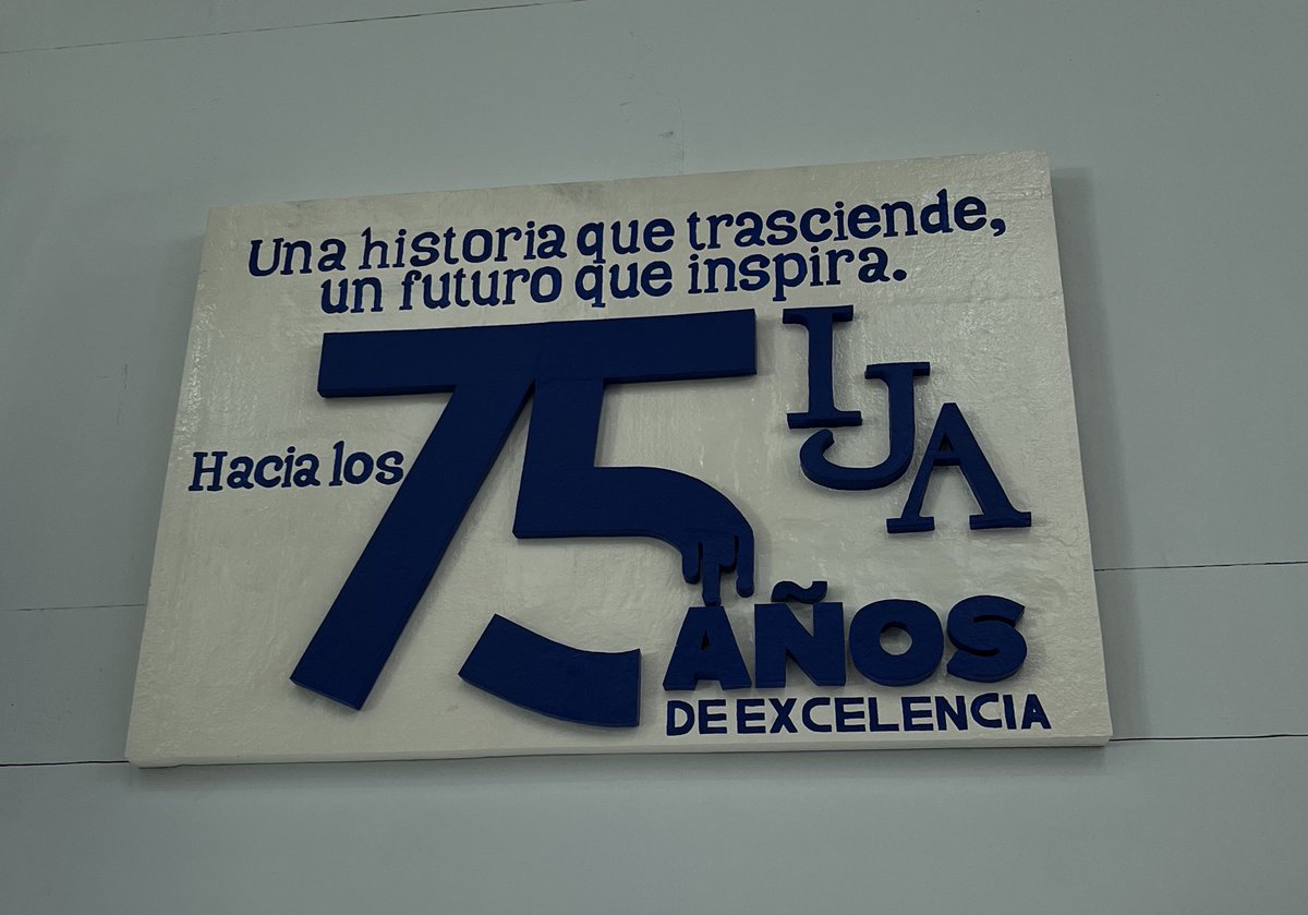 PanamaWHoops's tweet photo. Hoy estuvimos con el equipo femenino 
que representará a Panamá en el CODICADER Sub12 en Managua, Nicaragua! https://t.co/60VY19BzEO