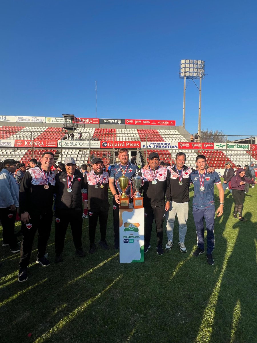 alfredocolovera's tweet photo. Intermedia A.P.F COPA ORO. 
Sub 17 CAMPEÓN 🥇🏆
Sub 18 Vice CAMPEÓN🥈
Sub 15 Tercer Puesto🥉
Sub 16 Cuarto Puesto📜 
Cada una en sus respectivas Categorías.
Gracias por la confianza al Lic. Humberto Campuzano y su Comisión Directiva a éste hijo del Barrio Palomar.
@CFM_1925 https://t.co/uyByGKB6GW