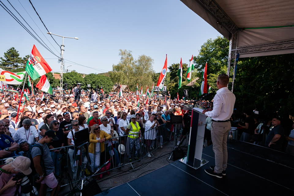 Magyar Péter (Ne féljetek) tweet media