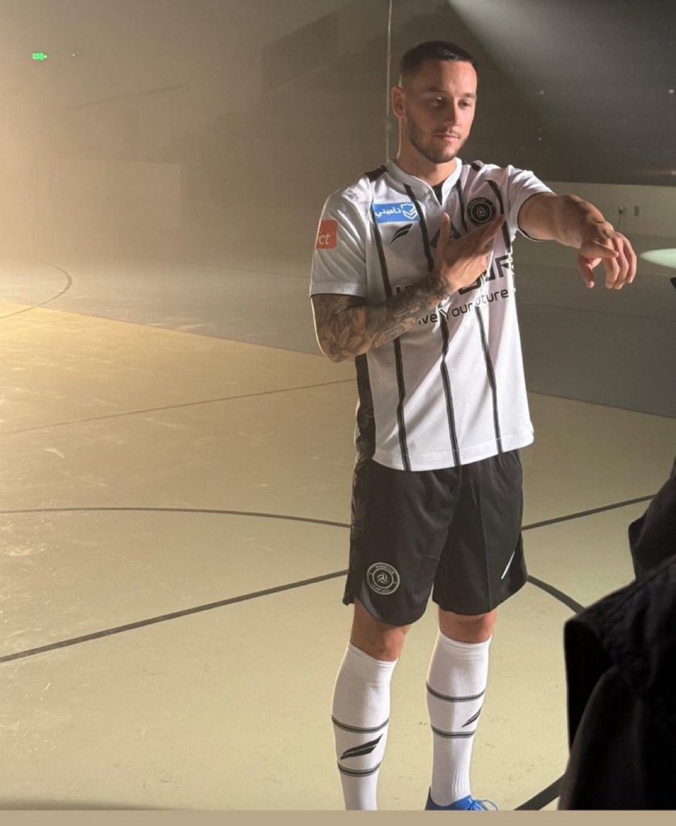 عـين الشـباب tweet media