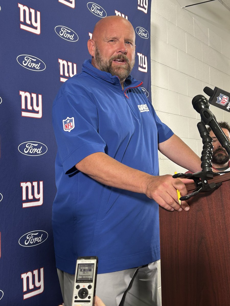 PLeonardNYDN's tweet photo. Brian Daboll avoids answering whether he’d consider a QB change in Dallas but then says “I have confidence in Russell Wilson” and adds: “This game isn’t on Russell Wilson. It’s not on Russell Wilson. I want to make that clear.” Admits: “We’ve got to do a better job on the offensive side of the football. You have six points, that’s not good enough.” #Giants