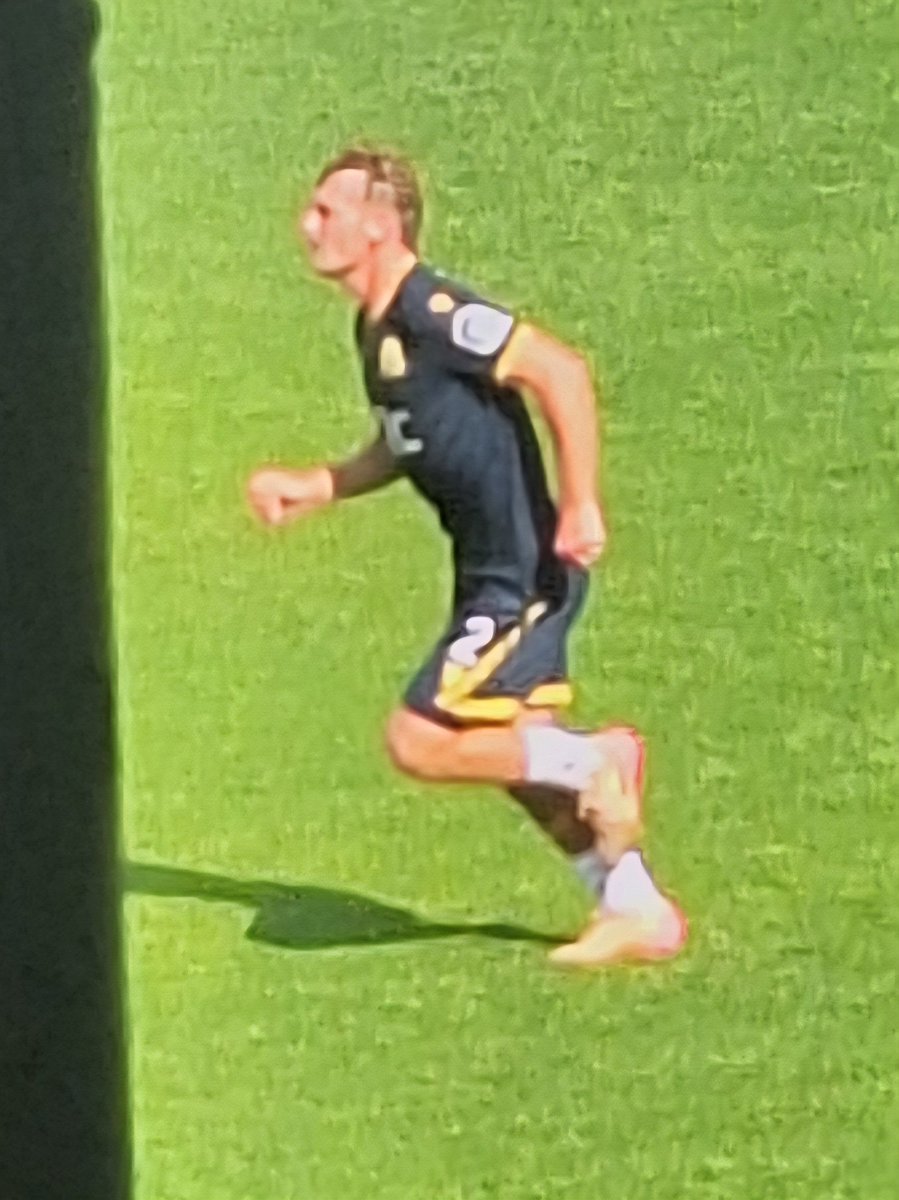 Gus scott-morriss in action for southend v Halifax! #gussscottmorriss #southendunited #Halifax #NationalLeague