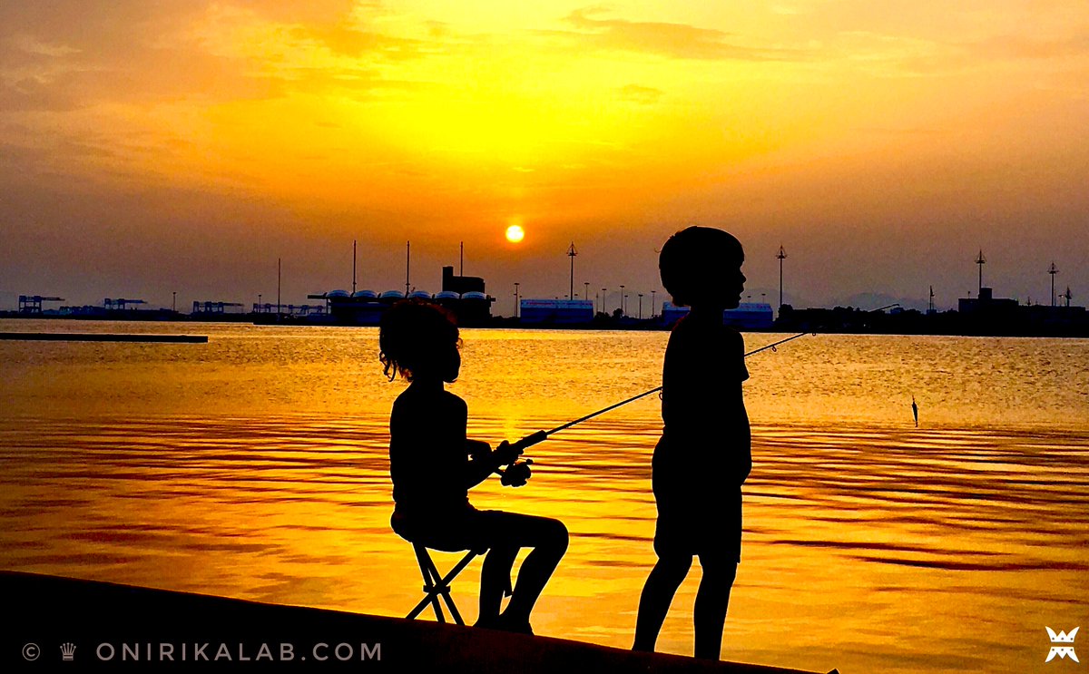 Il tramonto rosso prima della luna rossa 
#lunarossa 
#Eclipse