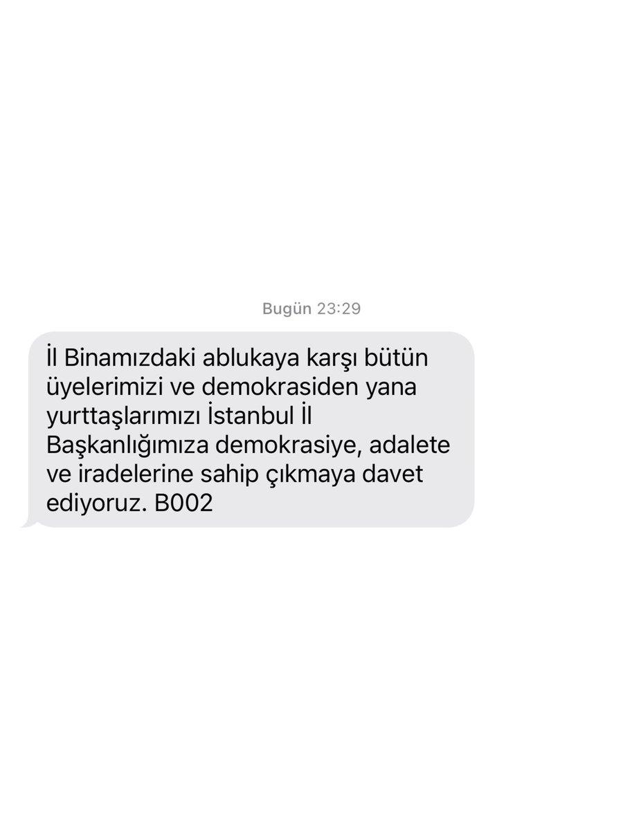 CHP, vatandaşları yeniden İstanbul İl binasına çağırdı:

"Demokrasiden yana yurttaşlarımızı, İstanbul İl Başkanlığımıza demokrasiye, adalete ve iradelerine sahip çıkmaya çağırıyoruz."