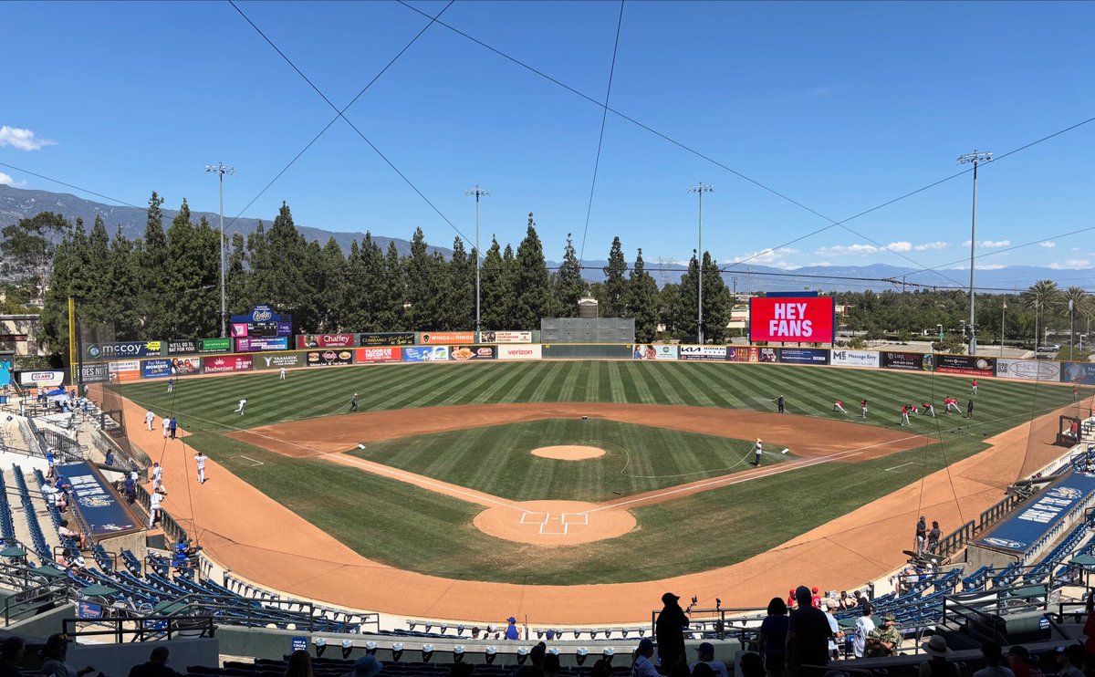 TimSlack7's tweet image. Happy that this is not the end of the season!

Final regular season game this afternoon in Rancho!