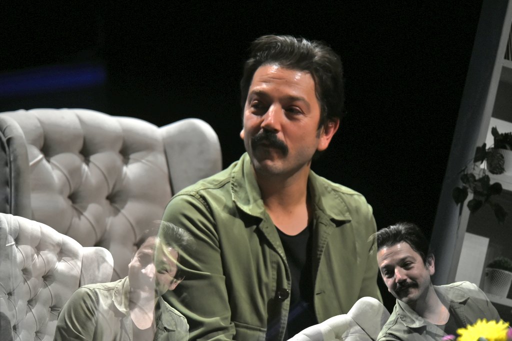 FotoReporMx's tweet photo. Diego Luna y Diego del Río en conversación con Javier Lafuente en el Teatro de la Ciudad de Querétaro durante el Hay Festival 2025. #HayFestival2025 #Hayqueretaro25 @diegoluna_ @lafuentejavi @hayfestival_esp Fotos: Alejandro Meléndez @alexmelon https://t.co/UzKGK9oUCE