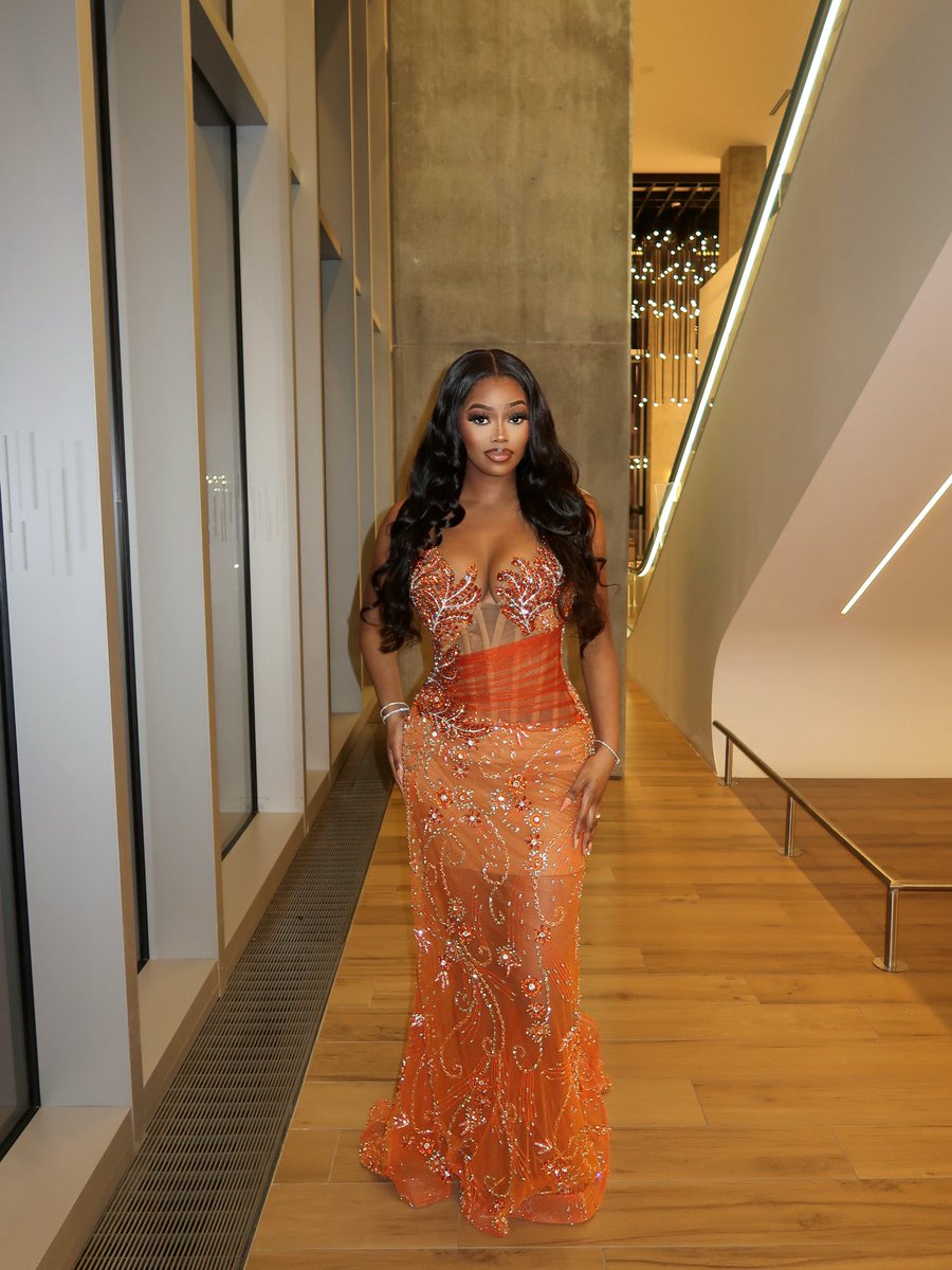 maintishe's tweet image. “you were never a good girl, but you’re a better woman now.” #evolving
Happy Birthday Tise,
you’re a year wiser 🤍