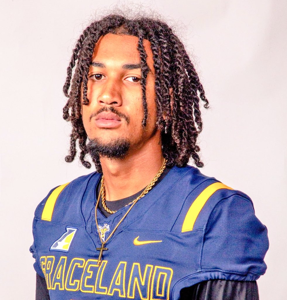 Folks, I first told you about my Guy <a href="/CjBrooksQB3/">CJ Brooks</a>  as a true freshman QB1 <a href="/FootballVul/">VUL Football</a>. Brooks entered the transfer portal from <a href="/BCUAthletics/">Bethune-Cookman Athletics</a> finding a new home <a href="/GracelandU/">Graceland University</a>. #CJBrooks 12/18,199 yds,5 TD &amp; W in first <a href="/NAIA/">NAIA</a> game. <a href="/GracelandFB/">Graceland Football</a> 71 <a href="/wwuowlsFB/">William Woods Football</a> 28 F. #JamesHillSports 🏈