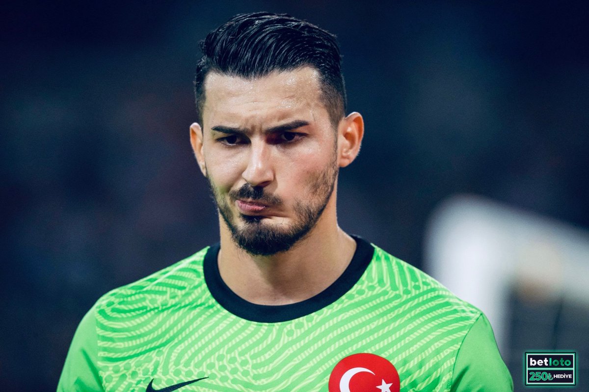 Uğurcan Çakır, dünyada 6 gol yiyip 7.0 reyting alan tek kaleci oldu. (Sofascore)