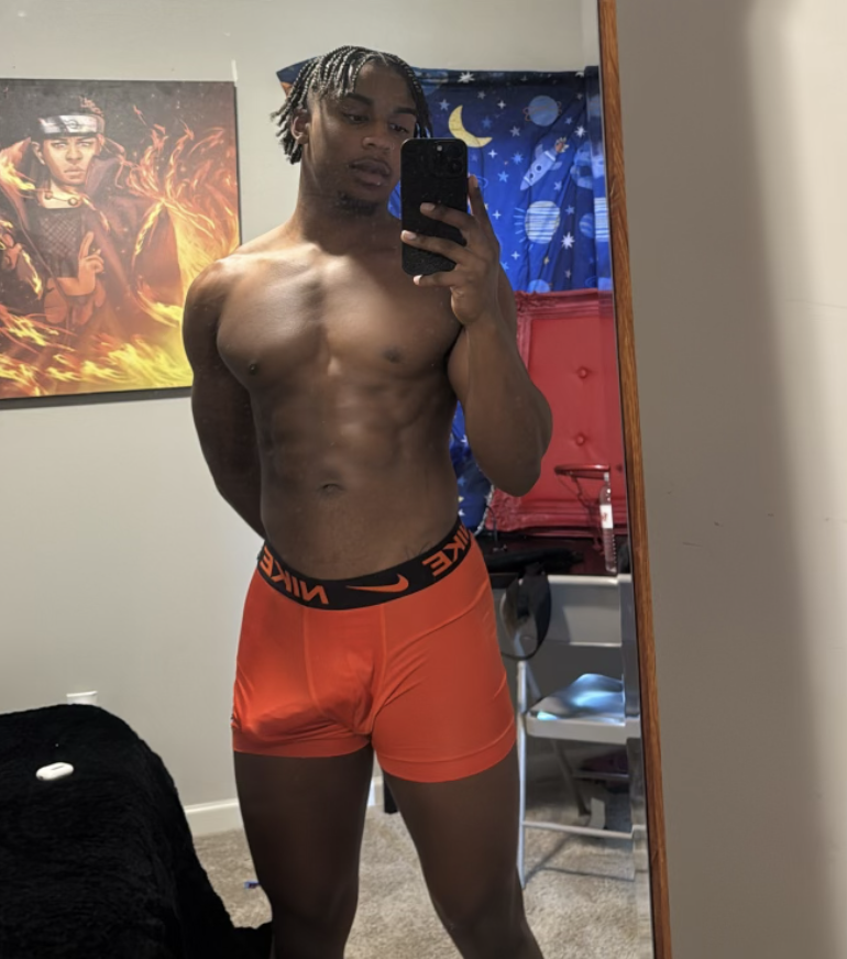 DeandreGodX's tweet photo. Say "plz" and unlock all my nudyz now https://t.co/POxoTobsK1