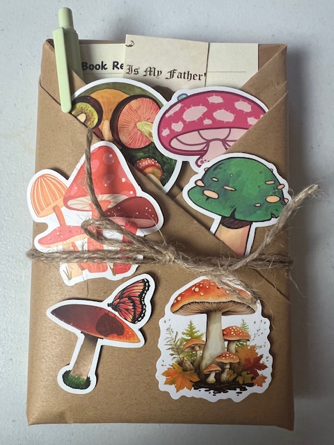 MegE689's tweet photo. Another book wrapped and ready to go out.
#mushrooms #blinddatewithabook #booklover https://t.co/eTVS8CbEHL