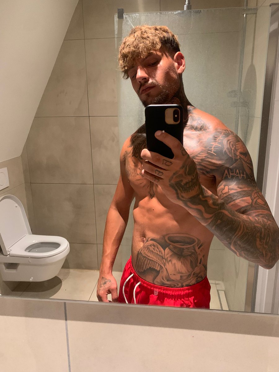 I’m the standard.
Fit. Inked. Superior.
Your only role is to admire &amp; pay. 💸

#findom #paypig #cashslave #alphamale #obey