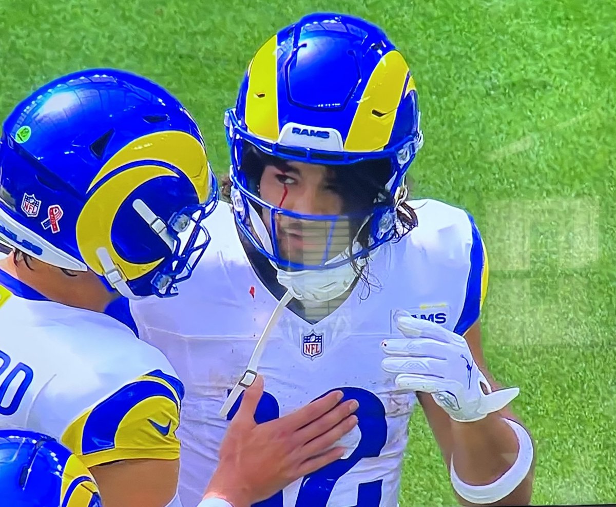 THIS TEXANS DEFENSE AINT PLAYIN