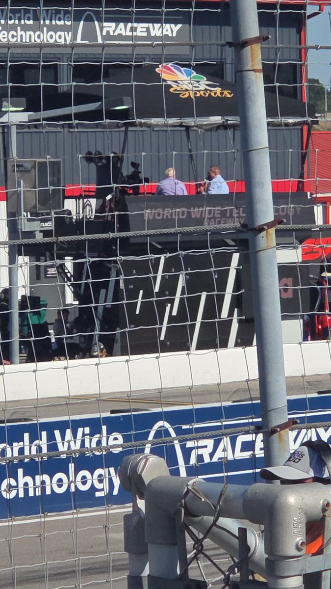 Daren Brooks tweet media