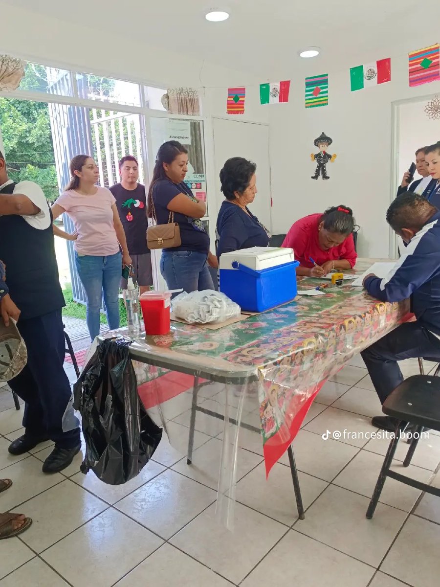PartCiudIztap's tweet photo. Nos unimos a la aplicación de vacunas @OsmarMartinez_ @ClaraBrugadaM @tomaspliegoc @SSalud_mx @SAPCI_CDMX https://t.co/1QH4C8edmp