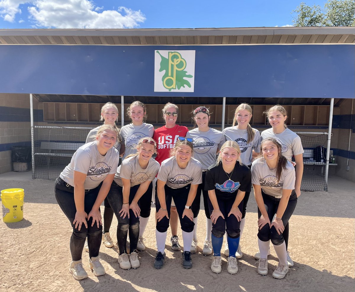 Amazing Day for practice #1 💪🏻
Team 11 is going to be fun to watch!
The future is also bright for our 14u group❤️ and always fun to team up with!
#PeoriaSluggerPride #PeoriaSluggersFastpitch