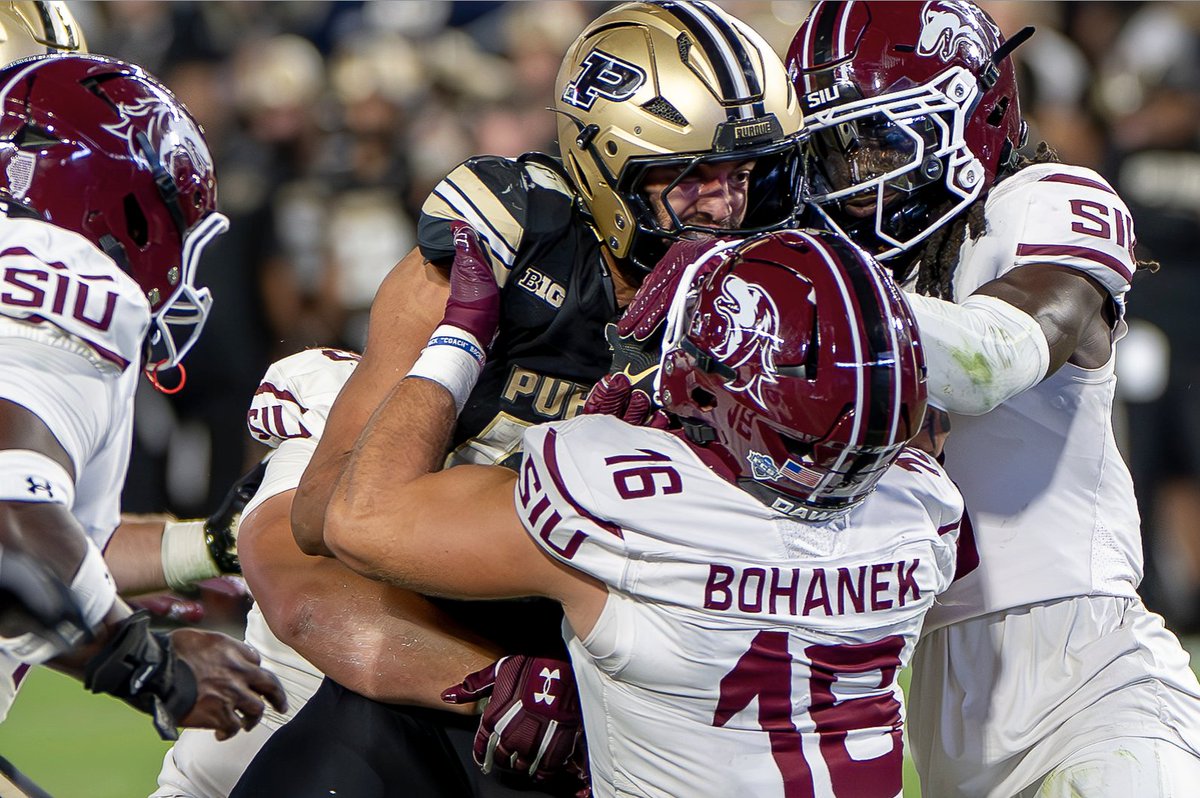 Upon Further Review from #Purdue's win over Southern Illinois
🏈 Boundary offense
🏈 Tight end usage
🏈 Blitz concepts
on3.com/teams/purdue-b…