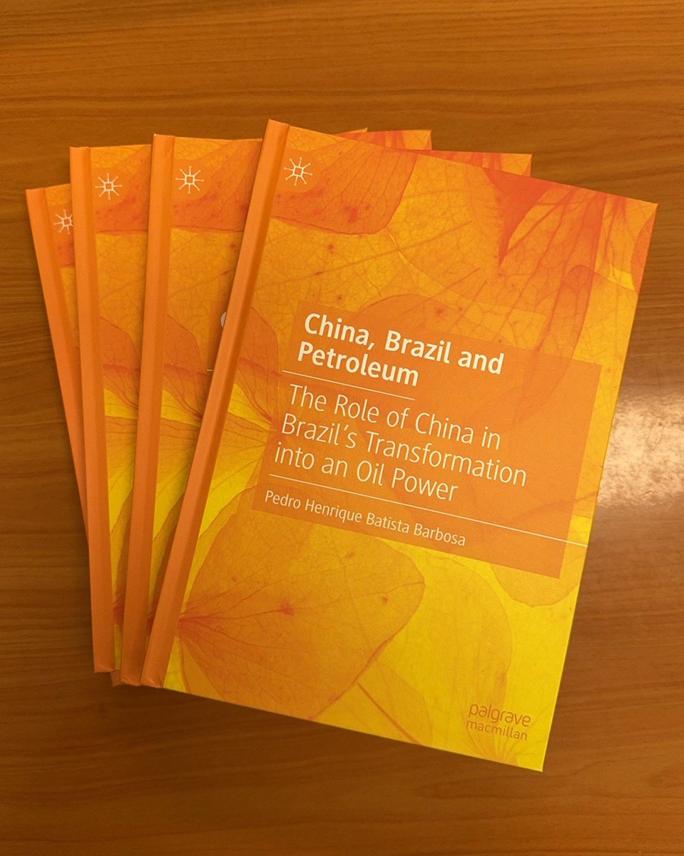 Discussing Brazil🇧🇷-China🇨🇳 oil⛽️relations and presenting the key findings of my book on the same topic at CEBRI | 
Debatendo as relações Brasil-China em petróleo e apresentando os principais pontos de meu livro sobre o assunto em evento do CEBRI #chinabrazil #oilandgas #energy
