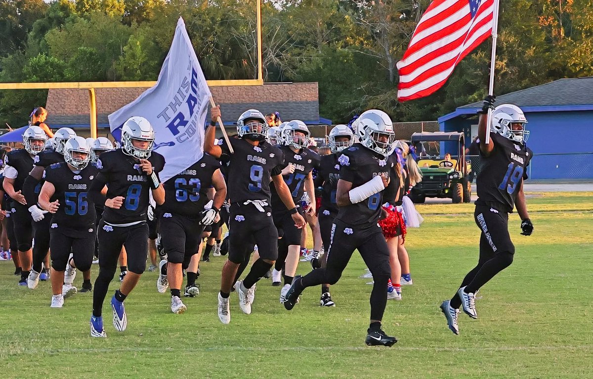 Friday Night lights. Best night of the week. #FN5GL <a href="/IhsRams/">IHS ATHLETICS</a> <a href="/TMobile/">T-Mobile</a>