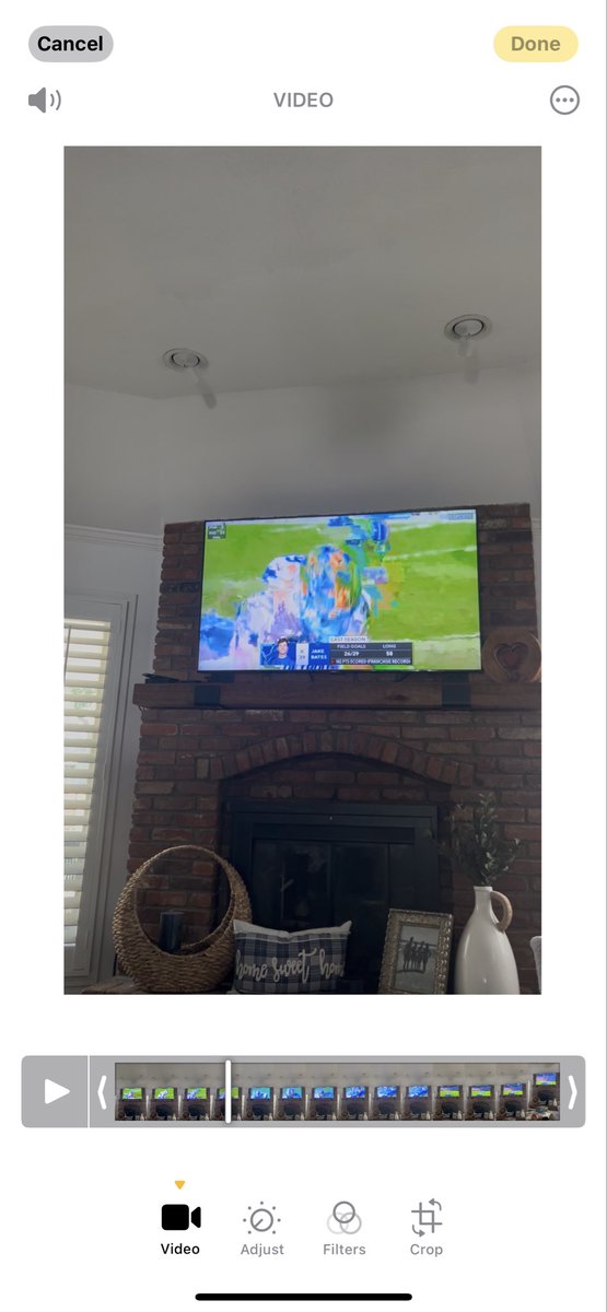 PapaEhlen's tweet photo. @Xfinity get your shit together please. Every time there is a popular game or show on this is what we get!! Tired of this shit!! https://t.co/cZ3jwHoN9I