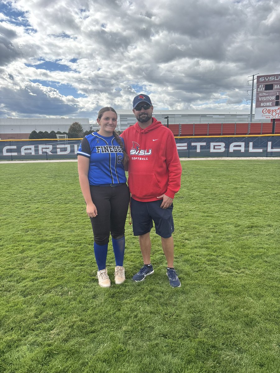 Melina Wing tweet media