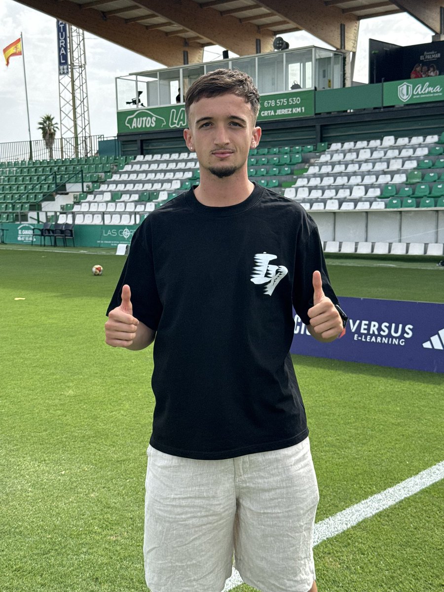 Y nuestra última incorporación, Fernando, ya está aquí y se enteró bien de que es El Palmar 😉