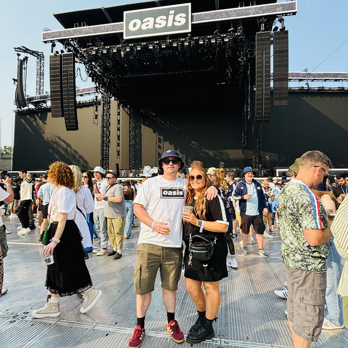 generaliser's tweet photo. @liamgallagher well bud, what wine did Cantona drink in the vid for Once-the wife has my head wrecked…she wants to try it 😅

Does anyone know???

#oasis #liamgallagher #slideaway https://t.co/AOlg3fBqpV
