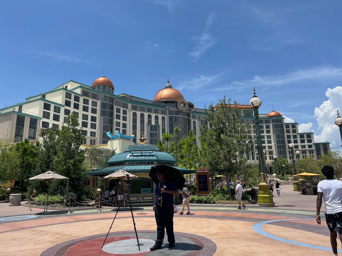 Modlifeisgood's tweet image. Stardust Racers. Monsters Unchained. Hiccup’s Wing Gliders. Epic Universe delivers 👀 My no-fluff guide covers the best ride order, Express, EPA, and where to eat. Bookmark for your trip modernlifeisgood.com/2025/09/07/gui…  #universalorlando #EpicUniverse #ThemeParkTips