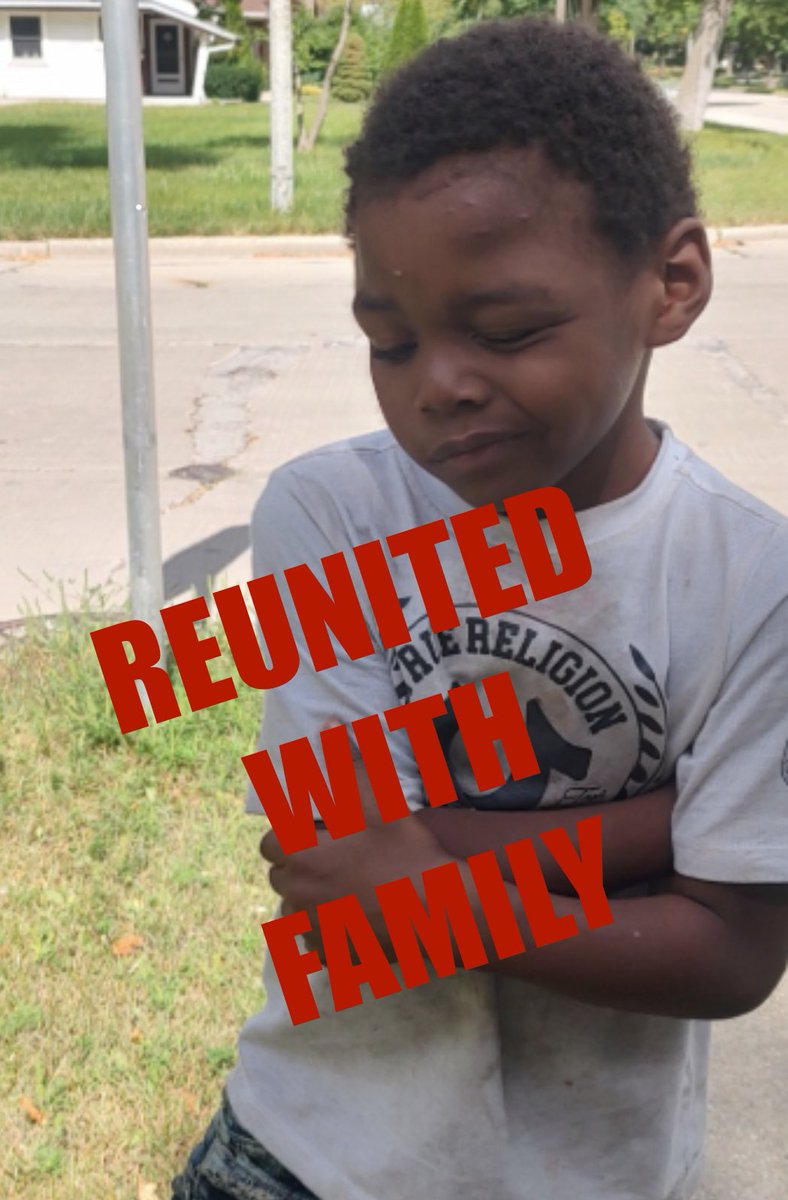 LockharTVMedia's tweet image. #UPDATE: The lost child has been identified and is safe. The Milwaukee Police Department thanks you for your assistance. 🙏🏾🙏🏾🙏🏾

#CRITICALLYMISSING #PleaseShare The Milwaukee Police Department is asking for help in identifying a lost child.

A good smaritan found the boy near