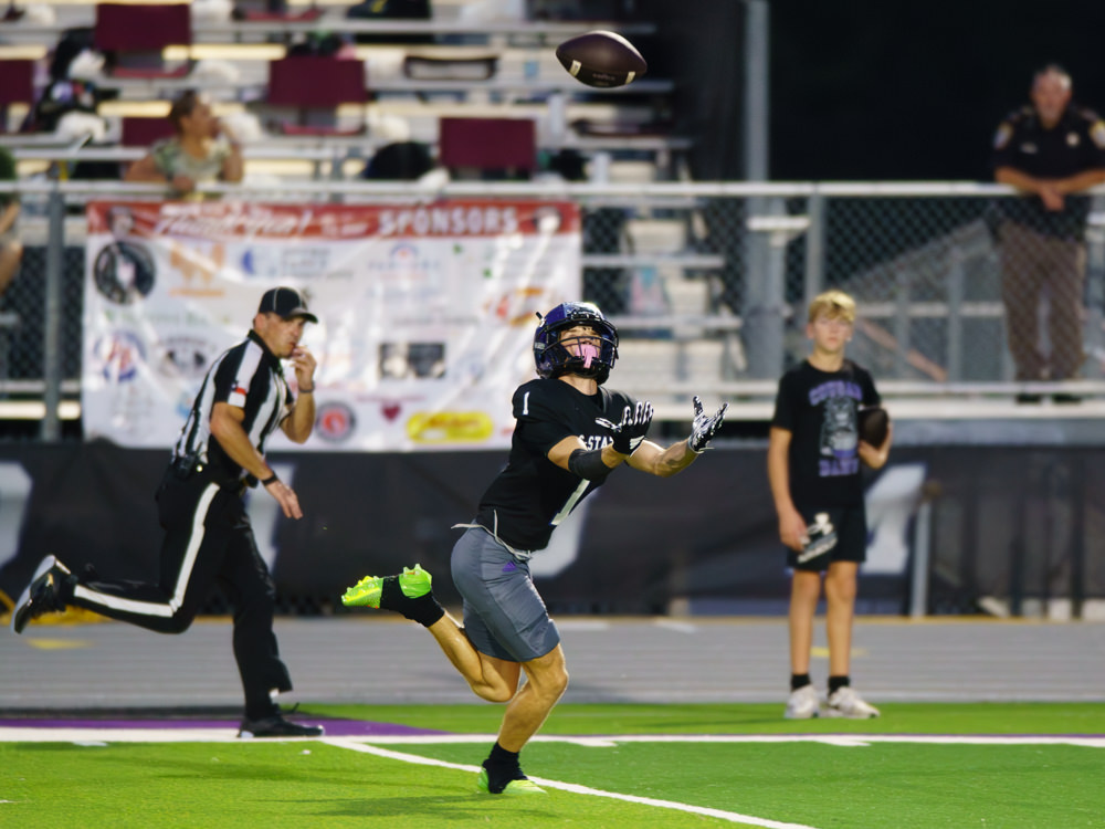 chanceword's tweet photo. 🐶Magnolia Bulldogs vs the 😾College Station Cougars. Good back and forth game until the Bulldogs barked louder in the 4th. #TXHSFB #DCTX @dctf @TheCougarWay @DogFootball
Flickr: https://t.co/Chsy64Tx8Z https://t.co/M7ZN9ypLSM