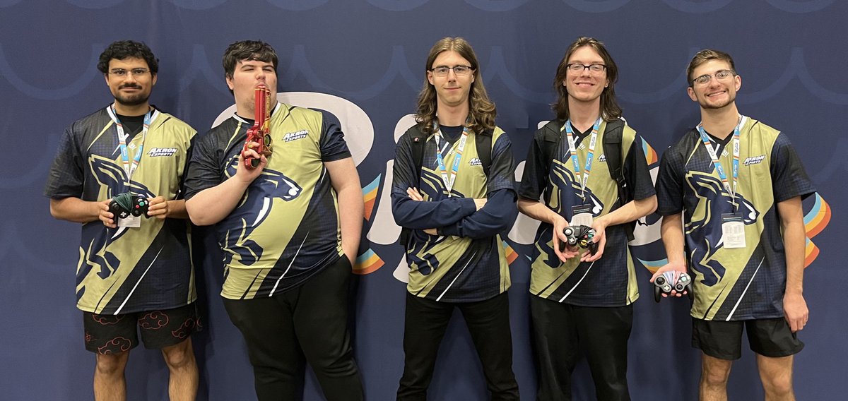 Akron Blue Smash takes 3rd place at Riptide in collegiate crews Gold Bracket. 🥉 

We won over <a href="/OhioStEsports/">Ohio State Esports</a> in quarterfinals and lost to <a href="/UTAEsports/">UTA Esports</a> in semifinals. 🤝🔥