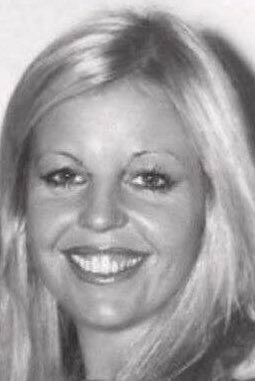 😅Morning darlings😊Happy Monday☺️hope you had a super weekend full of fun &amp; frolics😘I've actually been productive &amp; that is rare😀found loads of stuff to get rid of🤣Had rhubarb yogurt (that was a first) &amp; it was lovely💋now got to find someone to fit a new boiler😱 I kid you