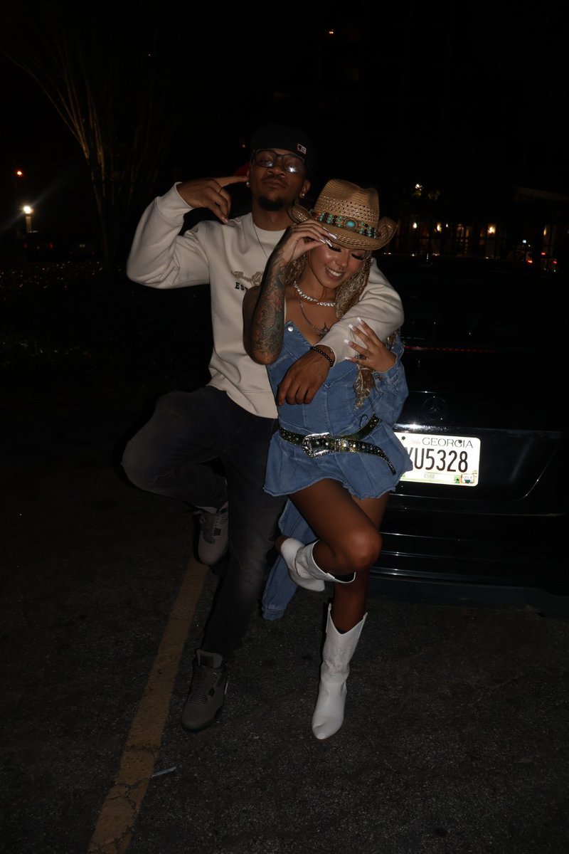 kandylandxc's tweet photo. Last night 👢 https://t.co/kiJwzM1DYE
