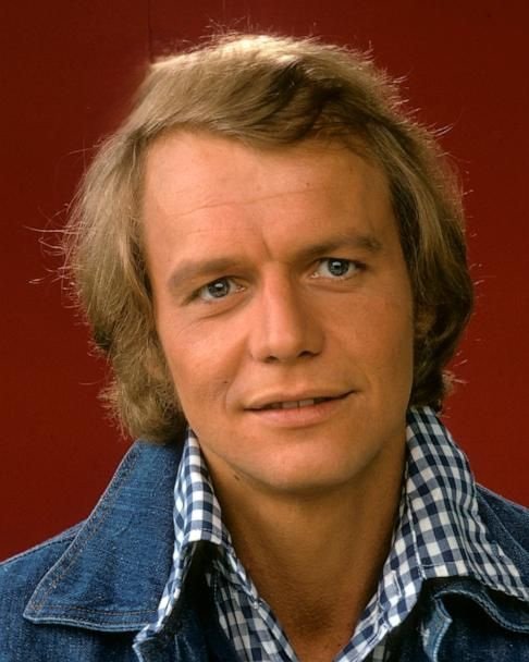ChaplinsMagic's tweet image. To state the obvious and correct answer - Detective Sergeant Ken Hutchinson. (RIP David Soul ❤️)