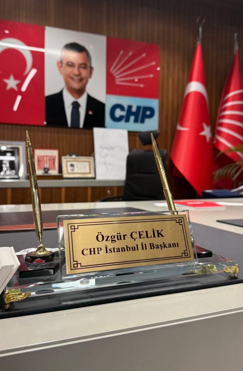 CHP İstanbul İl Başkanı Özgür Çelik’tir!

<a href="/ozgurcelikchp/">Özgür Çelik</a>