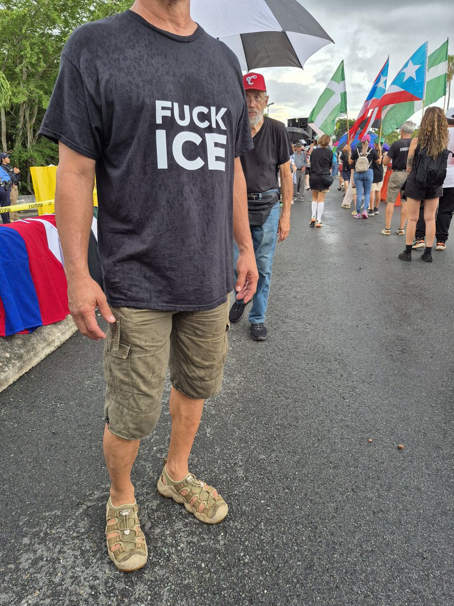 pra_puertorico's tweet photo. Puerto Ricans say NO to the US military presence in Puerto Rico!

📸 - PRÁ 
Sept 7, 2025
San Juan, PR https://t.co/WWKVRvLF5x