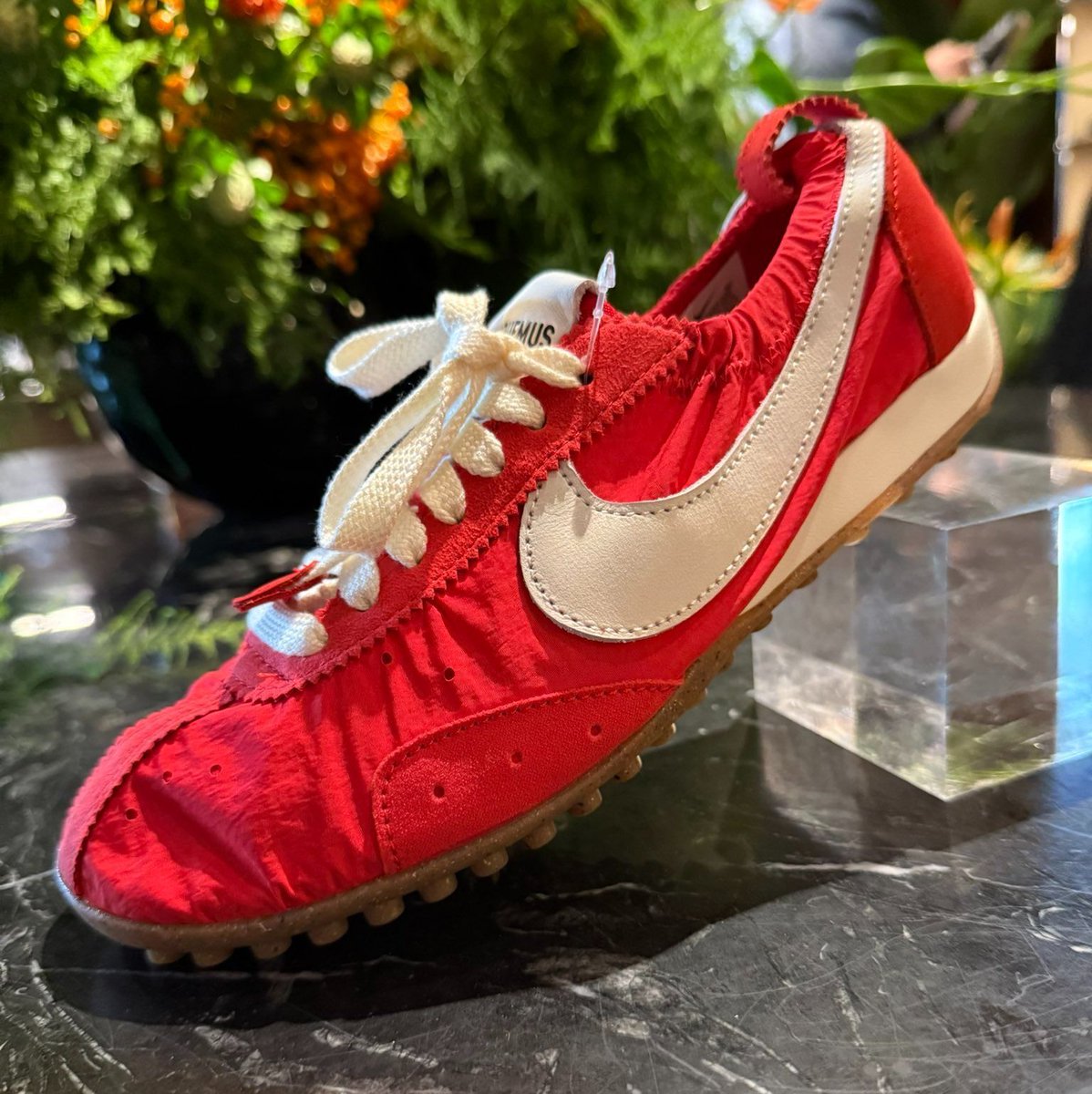 2025年末 発売予定】 JACQUEMUS × NIKE MOON SHOES 2025 FW (ジャック