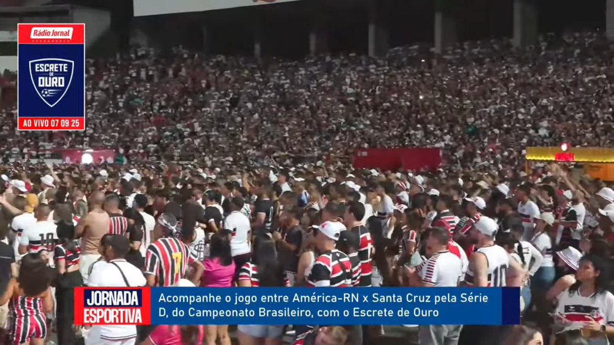 Além da Arena das Dunas estar cheia para América de Natal x Santa Cruz, botaram um telão pra torcida do Santinha no Arruda. Haviam vendido uma quantidade X de ingressos para este evento, mas foi tanta gente que a segurança não deu conta da entrada e liberaram a entrada do povo.