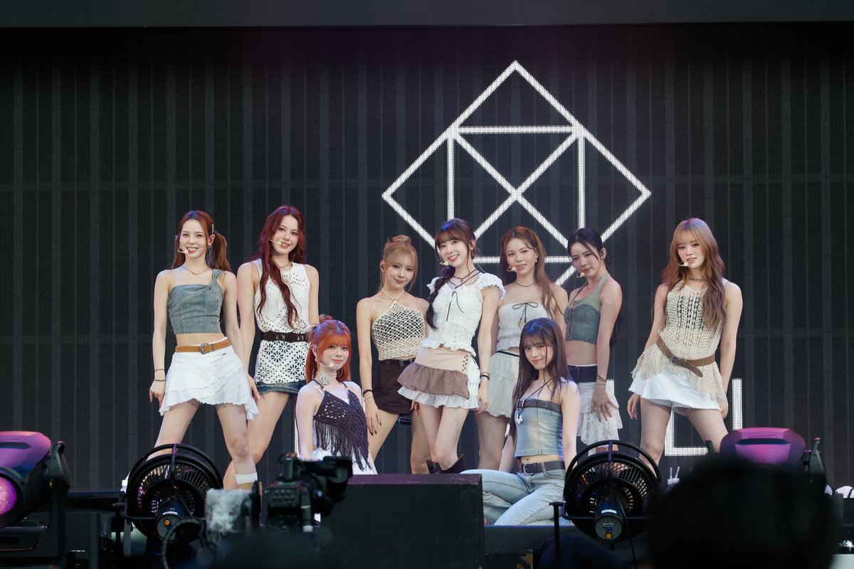 WithU ARCHIVES tweet media