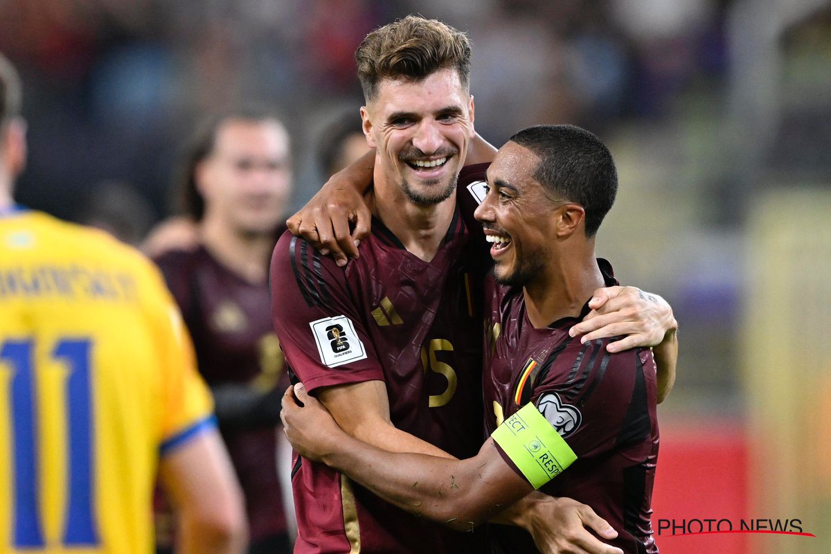 ThomMills's tweet photo. Que de l’amour pour la Belgique, les copains et les victoires. 🇧🇪

Alle liefde voor België, vrienden en overwinningen. 🇧🇪

Nur die Liebe zu Belgien, den Freunden und den Siegen. 🇧🇪
#TOTOUTARD https://t.co/y4YO2kuE8O