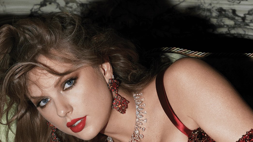 metmidnights's tweet image. algum swiftie achou que era uma boa ideia e estendeu a primeira foto através de IA. tomem cuidado para não estar compartilhando imagens dela por inteligência artificial