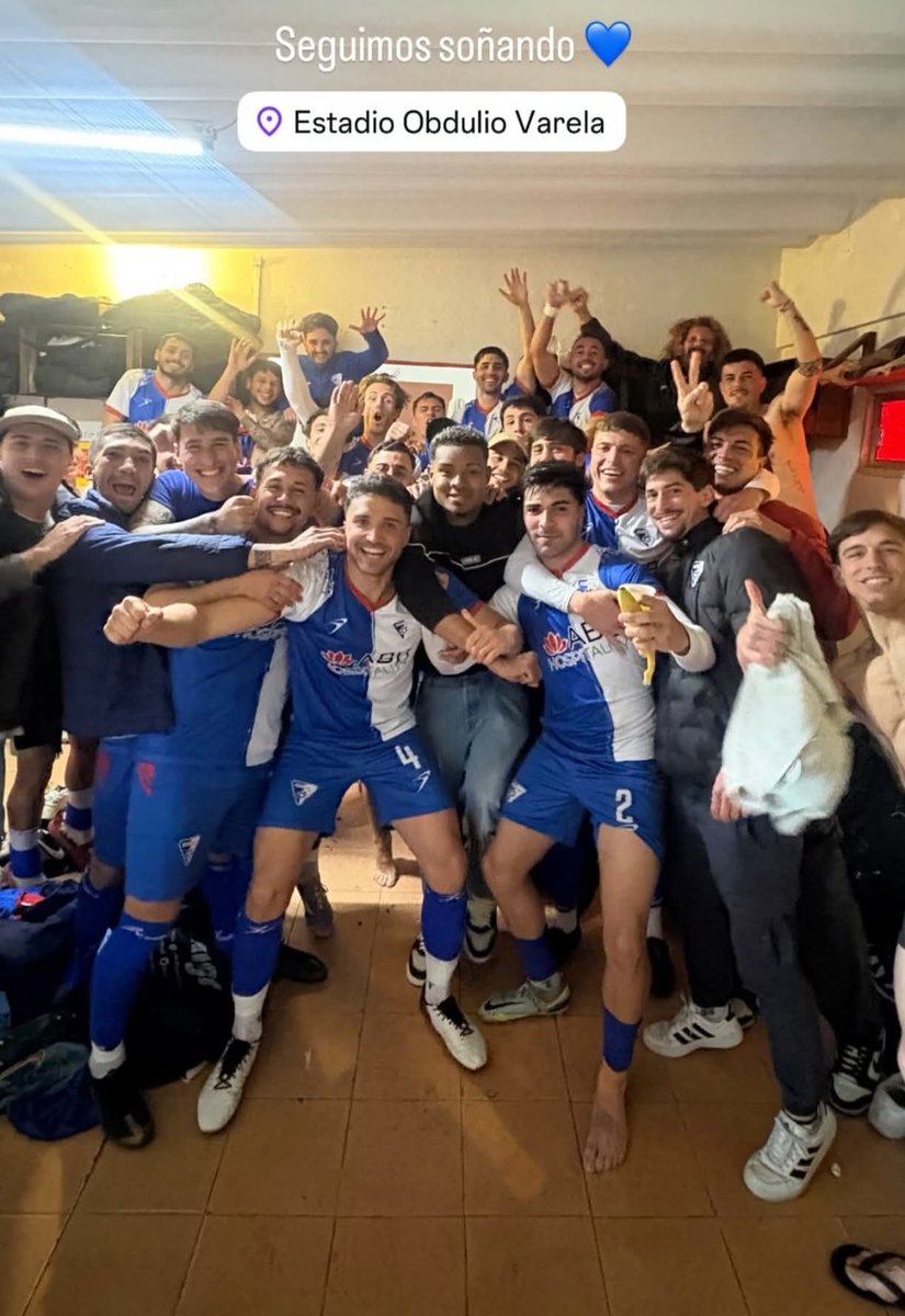Huracan F.C. (@huracanfootball) on Twitter photo 🫡
Siempre con esta banda !!! 🫡
Siempre con esta banda !!!
