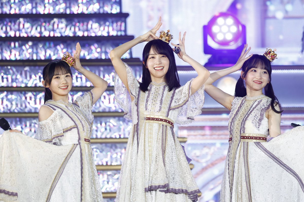 推しがフロントの夏。

周りの席の人達が「さくたんやばい、こりゃかわいいわ」って言ってくれててなんだかドヤ顔の1日でした𐔌՞ ܸ.ˬ.ܸ՞𐦯🎀

私のヒロインは川﨑桜です。