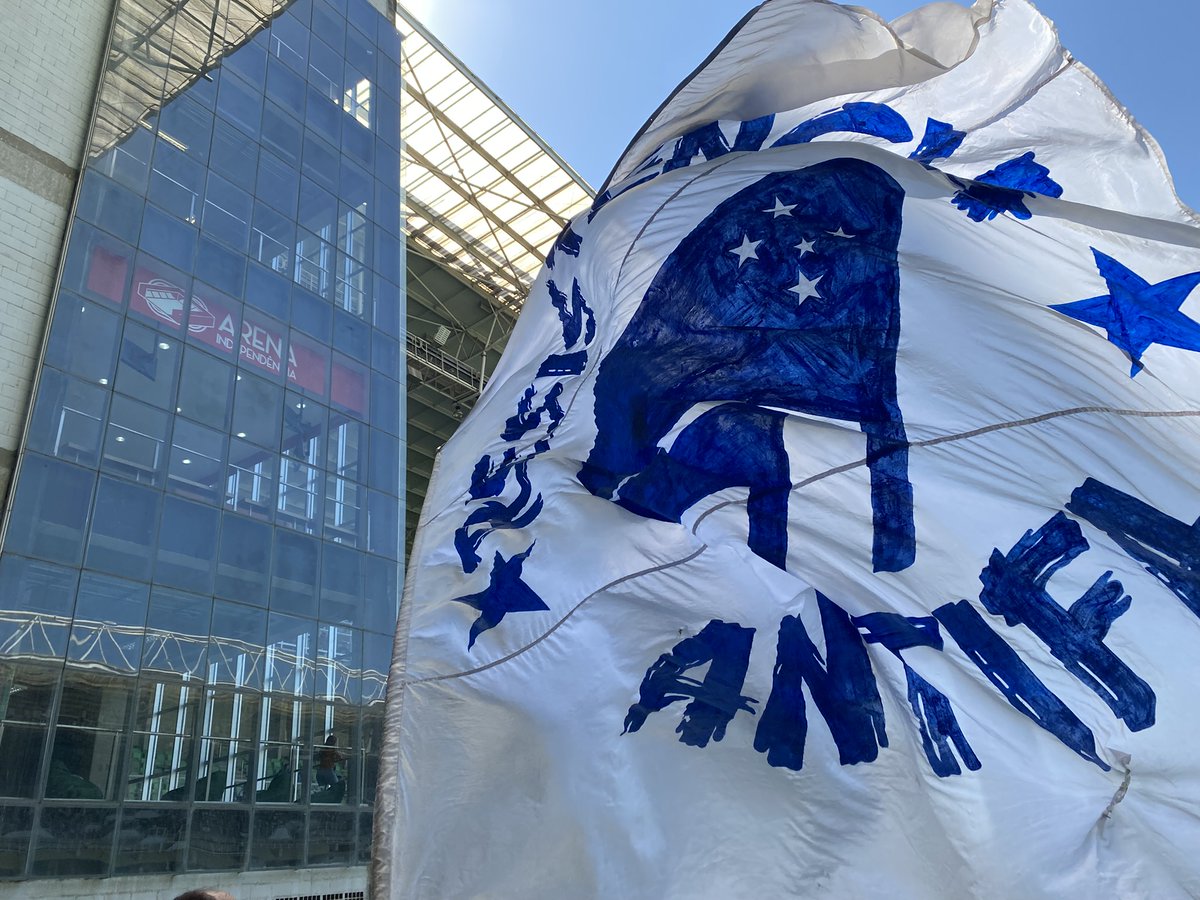 Resistência Azul Popular tweet media