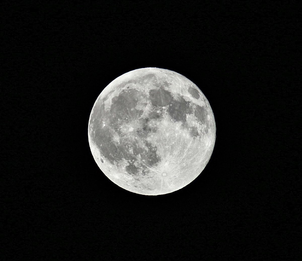ARMOJAM's tweet photo. Harvest Moon 09/07 https://t.co/zxnhcz7MBT